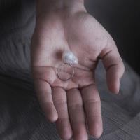 مقایسه مروارید با طلا، نقره و سنگ‌های قیمتی دیگر