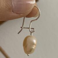 گوشواره مروارید باروک گلبهی