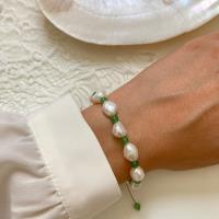 دستبند مروارید باروک و جید (یشم سبز)