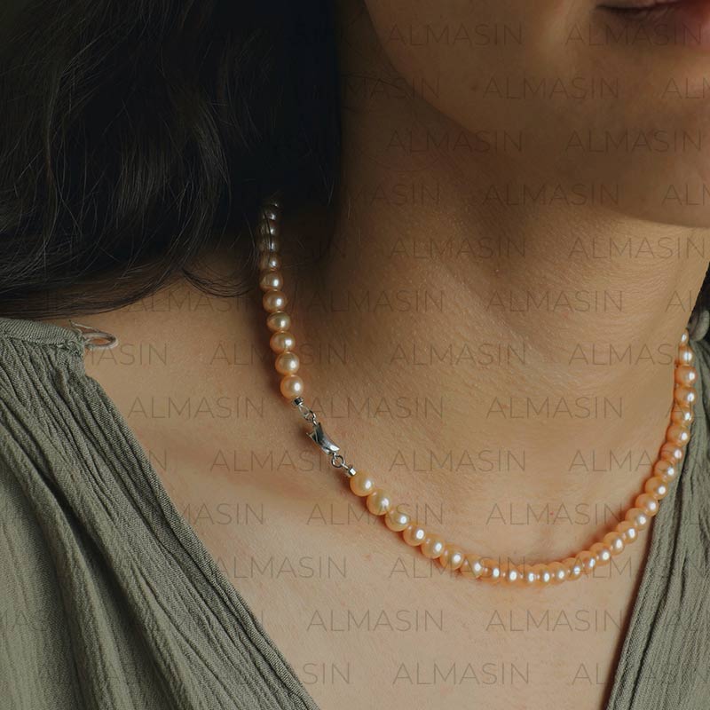 مروارید صورتی